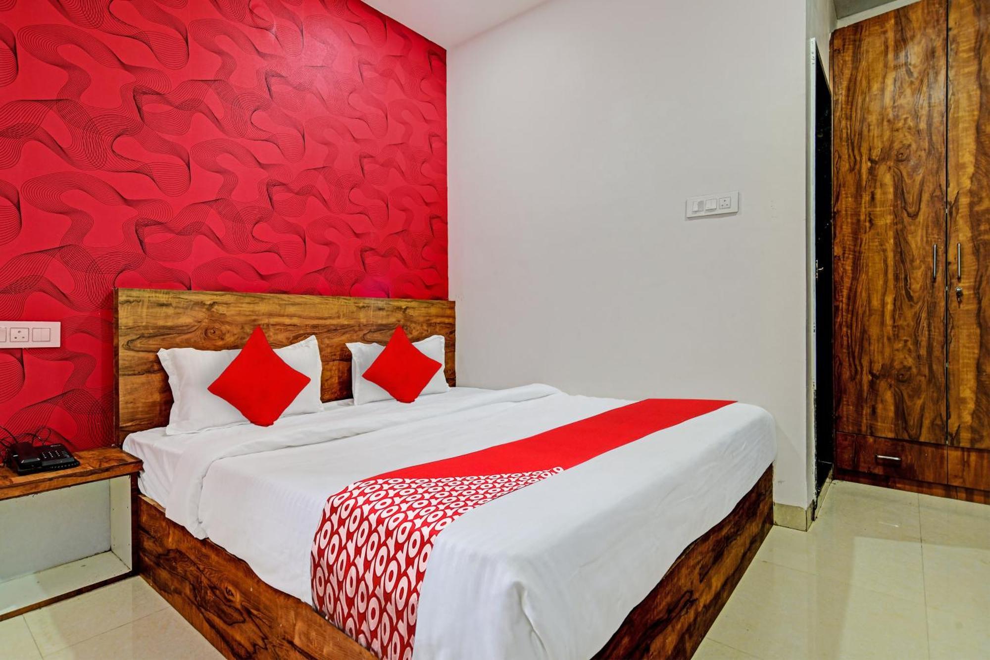 Oyo Flagship Hotel Blue Tick Indore Exterior photo